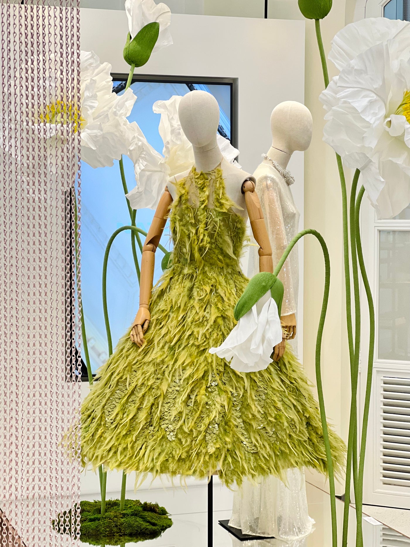 Large paper flowers to buy