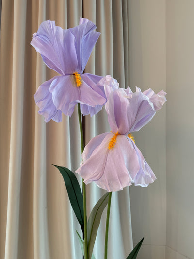 Oversized paper iris flower centerpieces with leaves for stylish decor