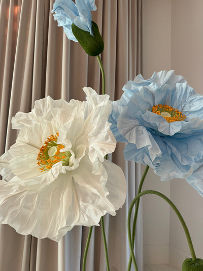 Set of 4 giant paper flowers for stylish decor setup